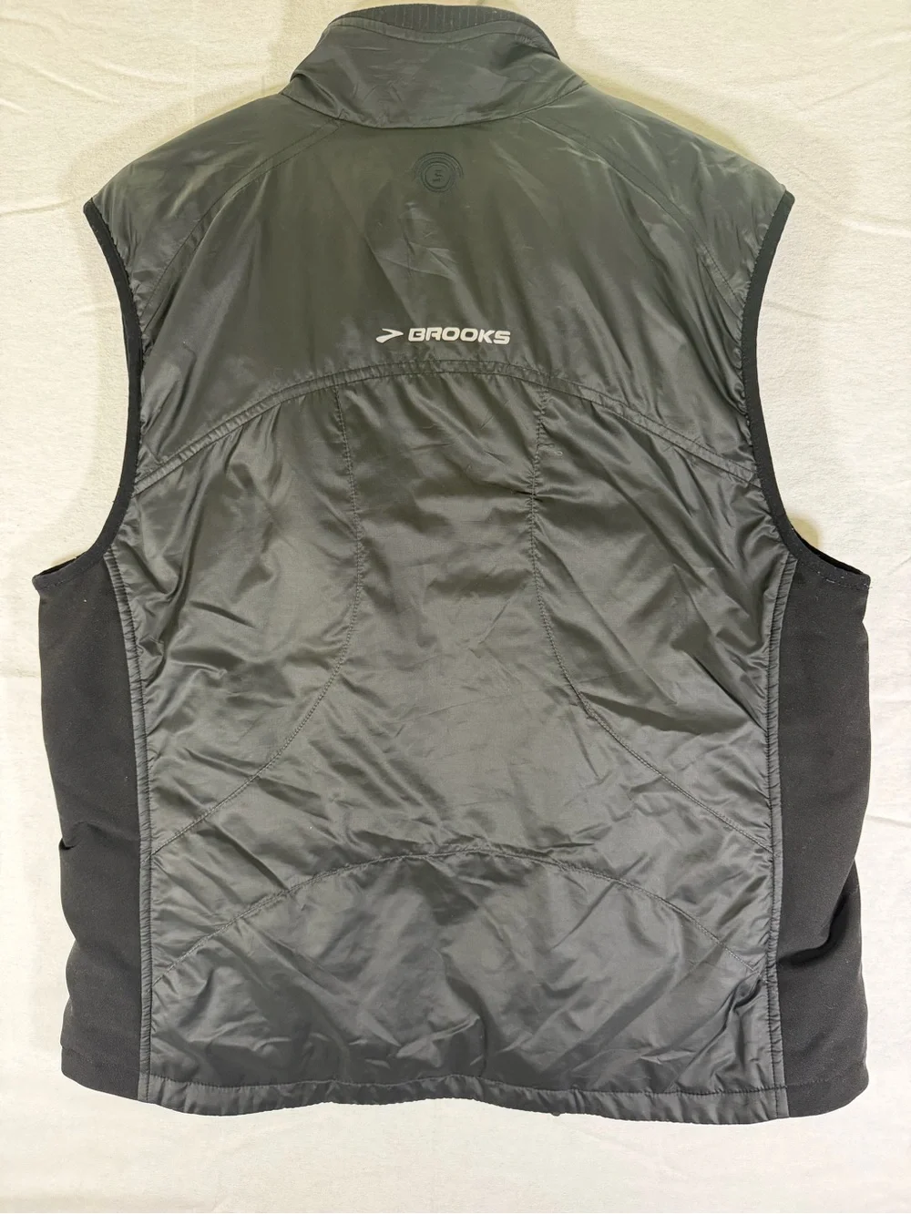 Brooks Men's Black Quilted Athletic Vest